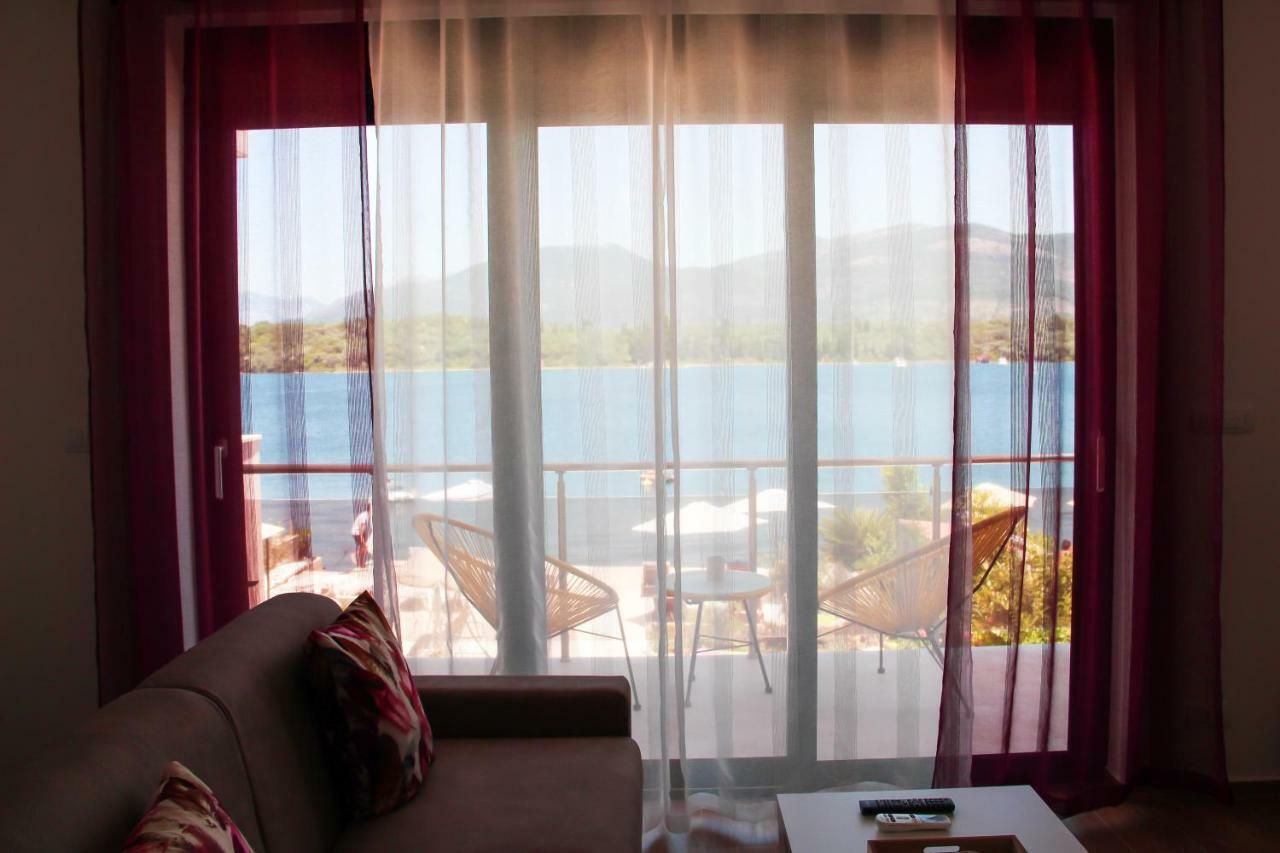 Apartments Tramonto Tivat Luaran gambar