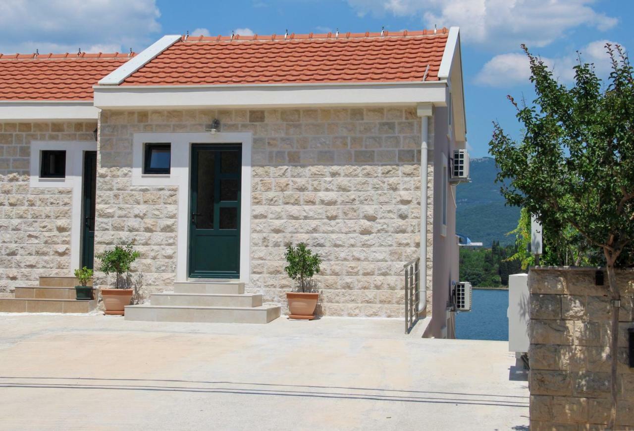 Apartments Tramonto Tivat Luaran gambar