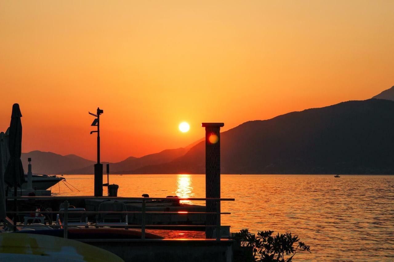 Apartments Tramonto Tivat Luaran gambar