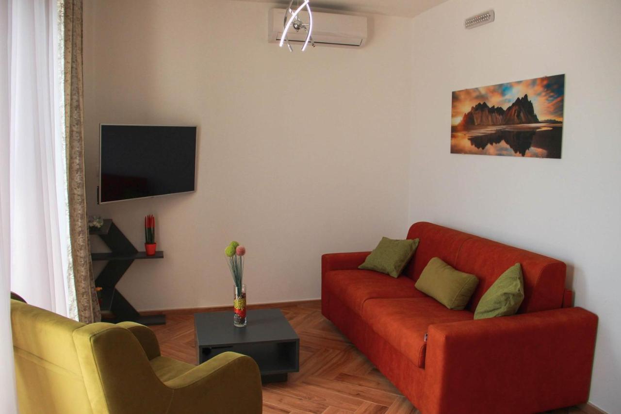 Apartments Tramonto Tivat Luaran gambar
