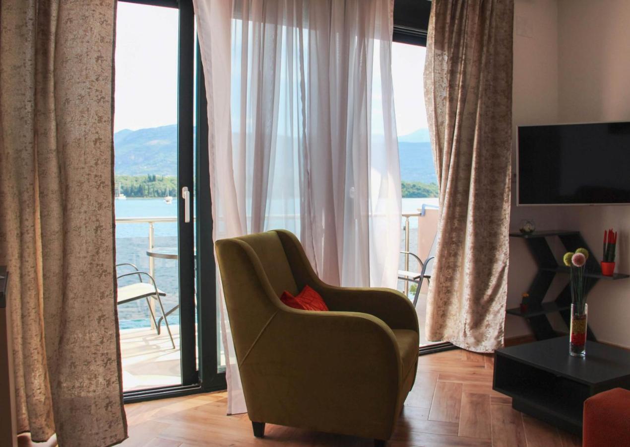 Apartments Tramonto Tivat Luaran gambar