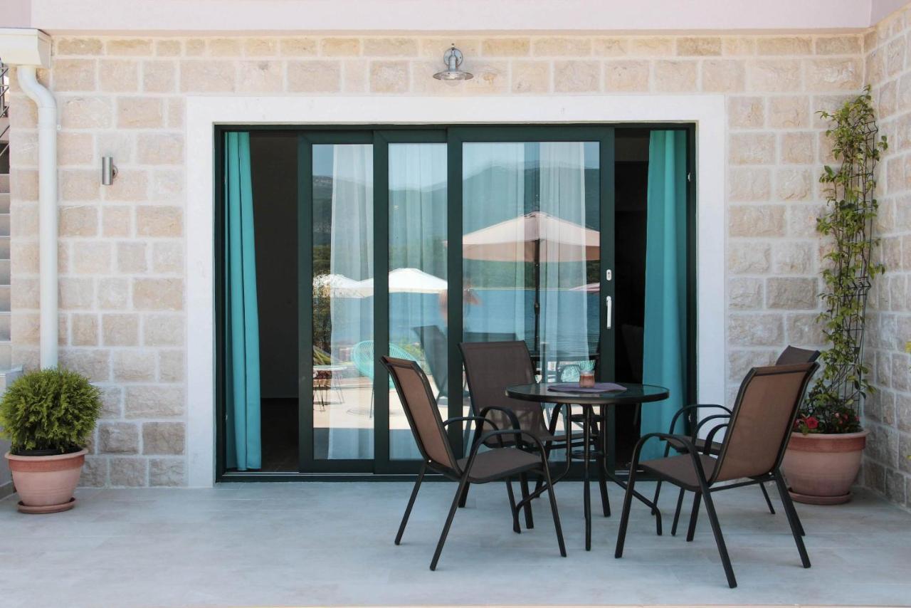 Apartments Tramonto Tivat Luaran gambar